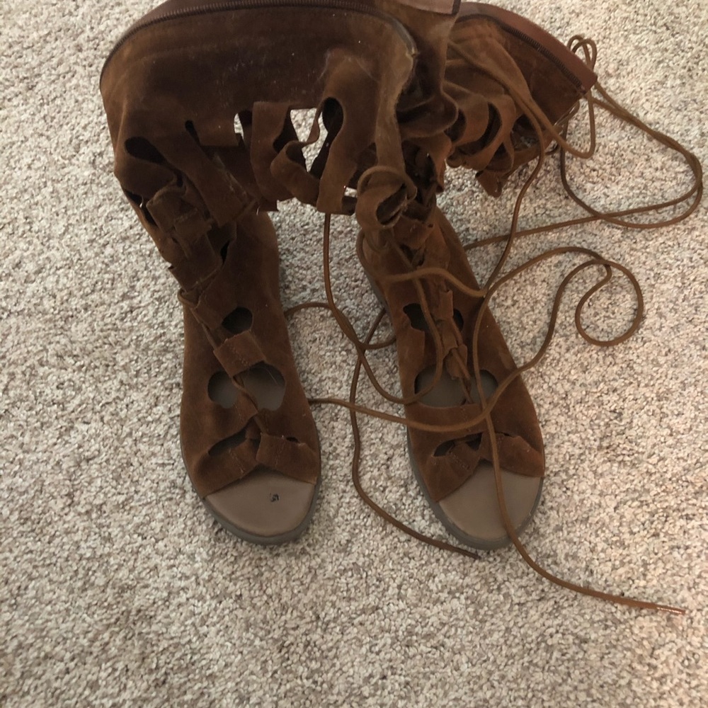 Boutique lace up brown/ tan sandals Size 7
